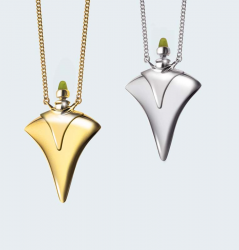 Gouden ashanger design Harm Bron met kraag in goud met jade 108 HGJK