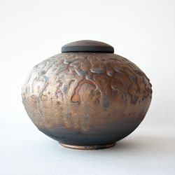 Jewel urn