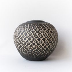 kunstenares Annusch - Terra urn