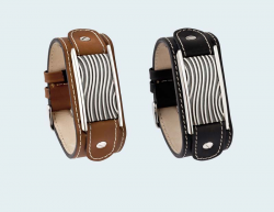Armband van zwart kalfsleer met asruimte in zilver met golf 405 AZZ