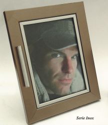 Serie Inox fotolijst 13x18 met een modern asbuisje